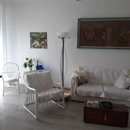 Mamma Sandra, Incantevole Tre Posti Piu Uno * Florenz